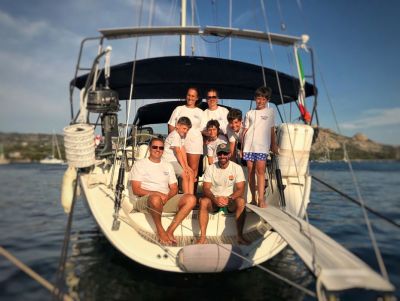 Crociere in barca a vela per famiglie in Sardegna